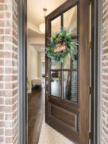 630 Roscoe Drive, Midlothian, TX 76065
