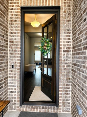 630 Roscoe Drive, Midlothian, TX 76065