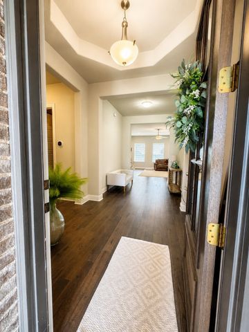 630 Roscoe Drive, Midlothian, TX 76065