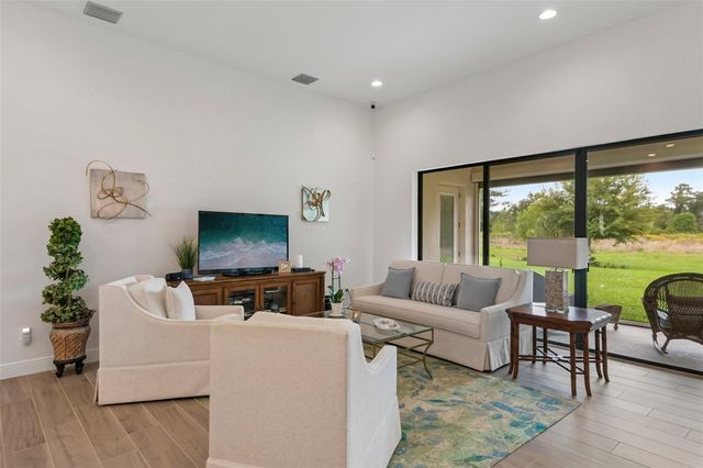 14537 SWISS BRIDGE DRIVE, Lithia, FL 33547