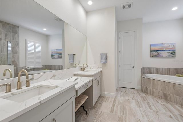 14537 SWISS BRIDGE DRIVE, Lithia, FL 33547