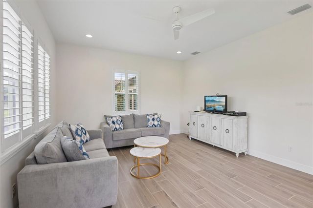 14537 SWISS BRIDGE DRIVE, Lithia, FL 33547