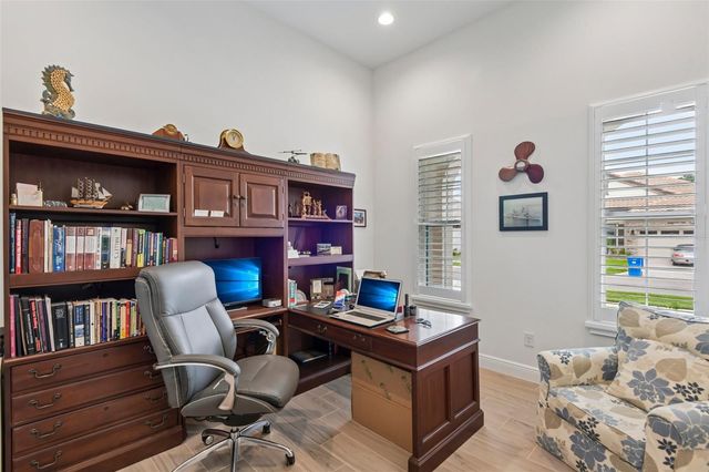14537 SWISS BRIDGE DRIVE, Lithia, FL 33547
