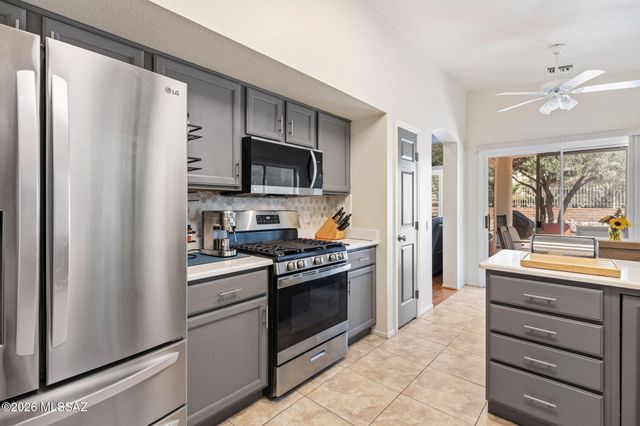 2211 E Jonquil Street, Oro Valley, AZ 85755