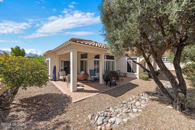 2211 E Jonquil Street, Oro Valley, AZ 85755