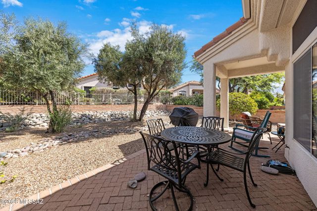 2211 E Jonquil Street, Oro Valley, AZ 85755