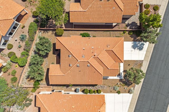 2211 E Jonquil Street, Oro Valley, AZ 85755