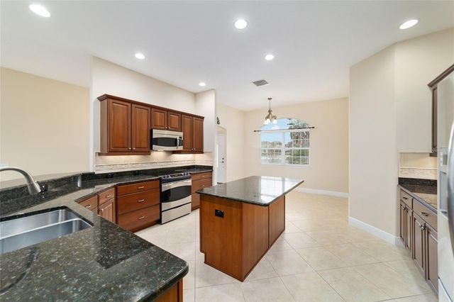 2237 BAYPOINT WAY, The Villages, FL 32162