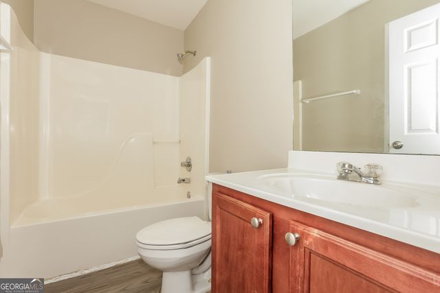 5664 Wakehurst Drive, Atlanta, GA 30349