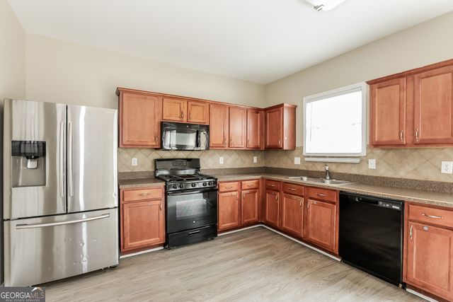 5664 Wakehurst Drive, Atlanta, GA 30349