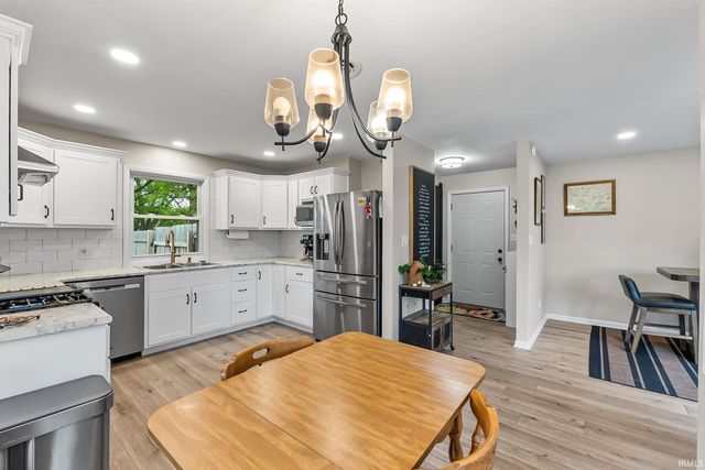 14805 Amstutz Road, Leo, IN 46765