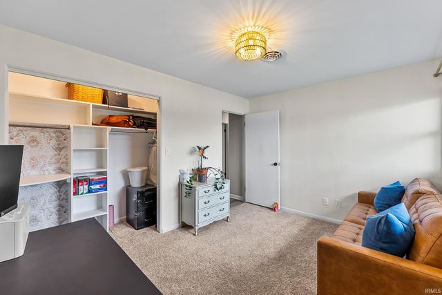 14805 Amstutz Road, Leo, IN 46765