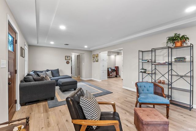 14805 Amstutz Road, Leo, IN 46765