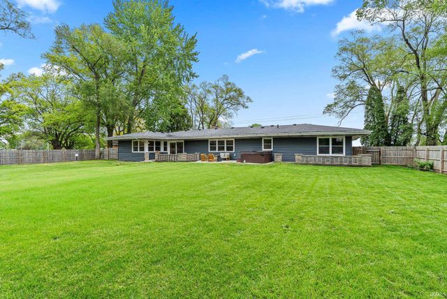 14805 Amstutz Road, Leo, IN 46765