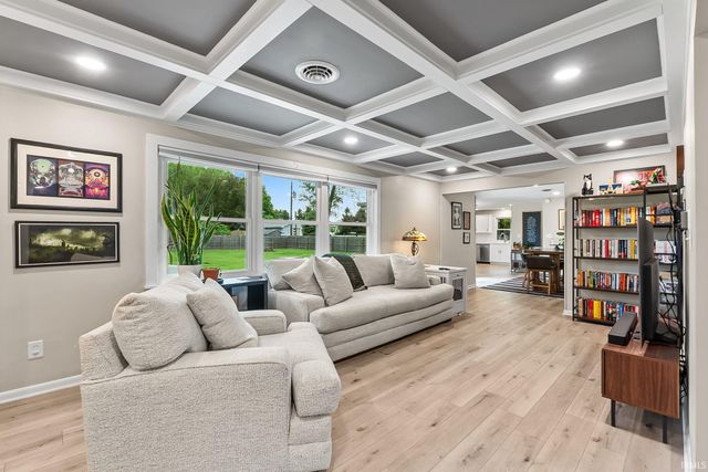 14805 Amstutz Road, Leo, IN 46765