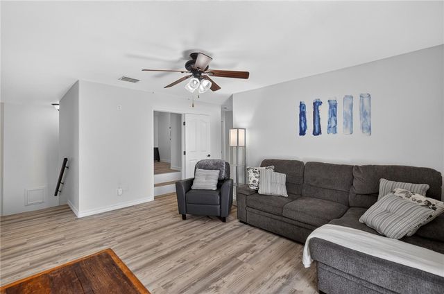1802 AMOS Ct, Corpus Christi, TX 78418