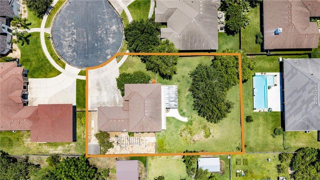 1802 AMOS Ct, Corpus Christi, TX 78418
