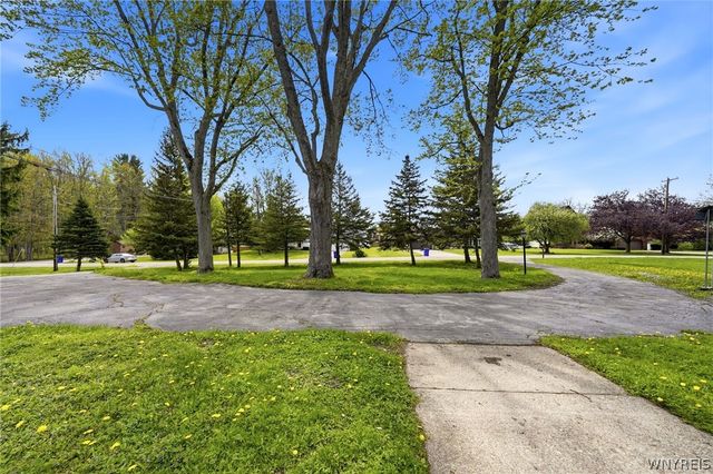 5239 Fairgrounds Road, Hamburg, NY 14075