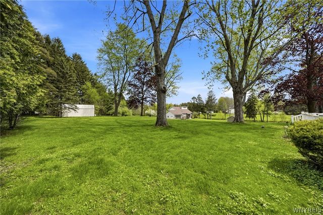 5239 Fairgrounds Road, Hamburg, NY 14075