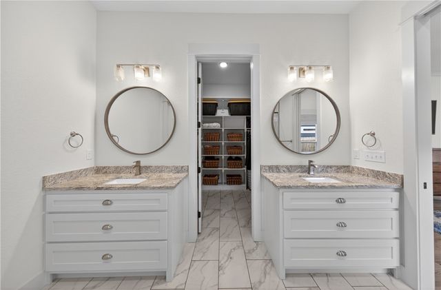 1054 Main Street, Bentonville, AR 72712