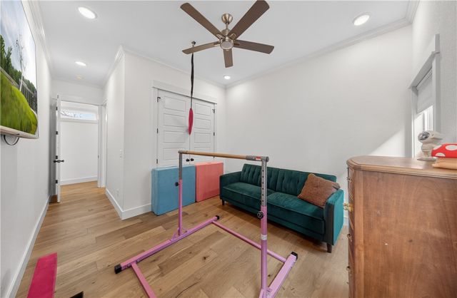 1054 Main Street, Bentonville, AR 72712