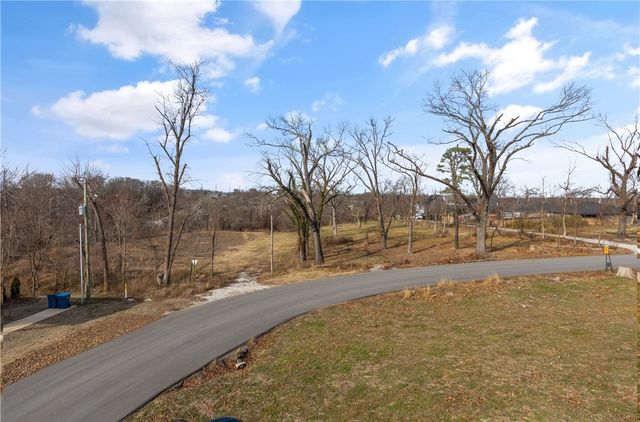 1054 Main Street, Bentonville, AR 72712