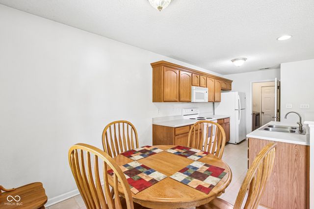 5826 Cabot Drive, Indianapolis, IN 46221