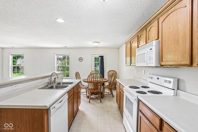 5826 Cabot Drive, Indianapolis, IN 46221