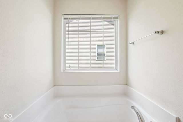 5826 Cabot Drive, Indianapolis, IN 46221