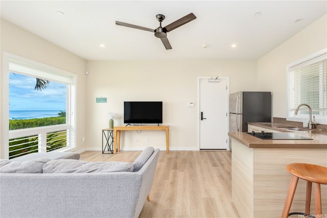 87-849C Farrington Highway, Waianae, HI 96792