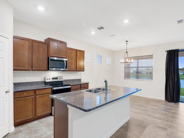 6780 Canterbridge Drive, Vero Beach, FL 32967