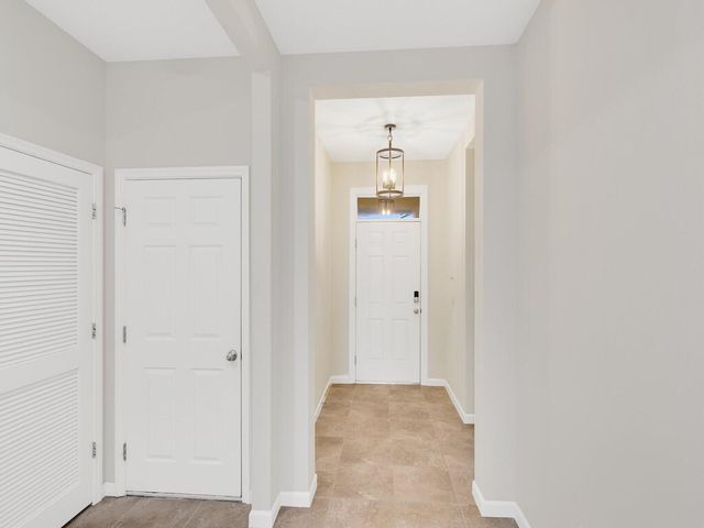 6780 Canterbridge Drive, Vero Beach, FL 32967