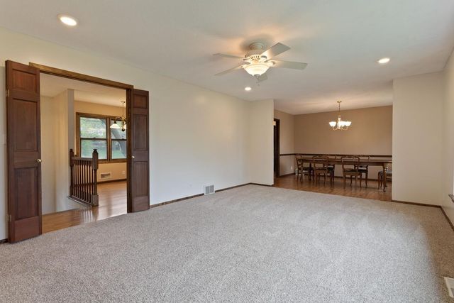 1559 Mccarthy Road, Eagan, MN 55121