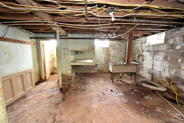 122 Welch Boulevard, Flint, MI 48503