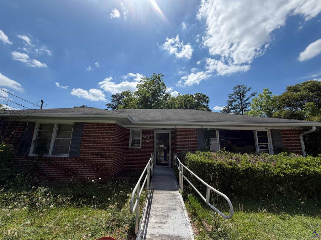 5415 Finsbury Drive, Macon, GA 31206