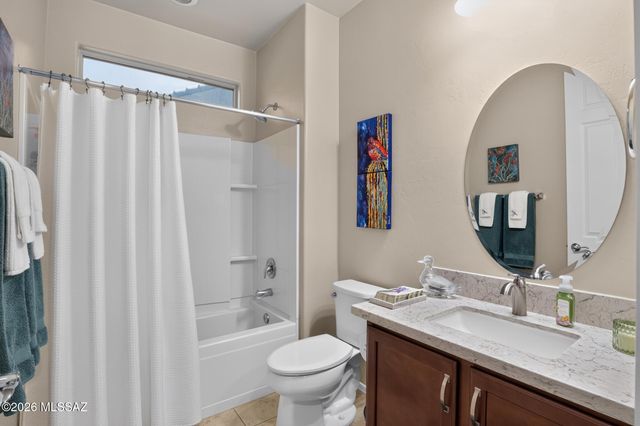 13936 E Huppenthal Boulevard, Vail, AZ 85641