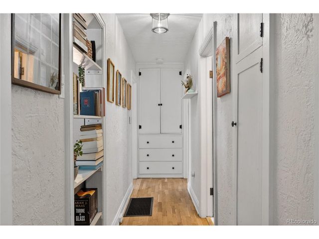 2720 S Logan St, Englewood, CO 80113