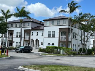 4455 SW 160th Ave 201, Miramar, FL 33027