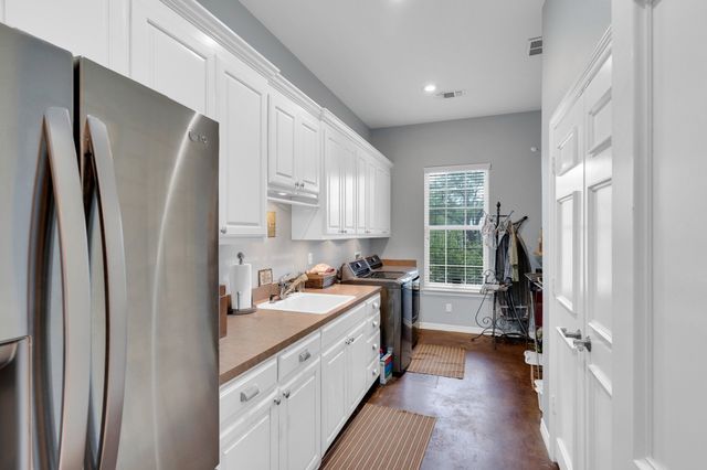 2515 Mustang Court, Cedar Hill, TX 75104