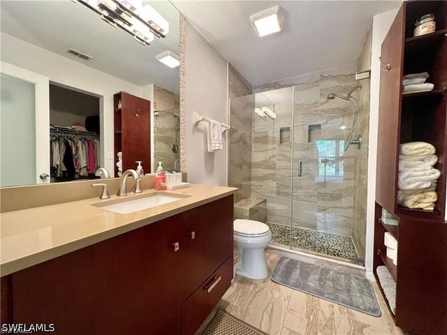 1120 Sarah Jean CIR B205, Naples, FL 34110