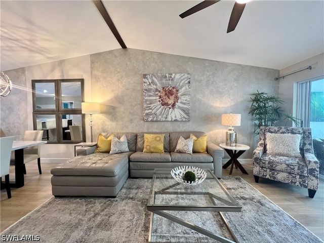 1120 Sarah Jean CIR B205, Naples, FL 34110