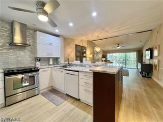 1120 Sarah Jean CIR B205, Naples, FL 34110