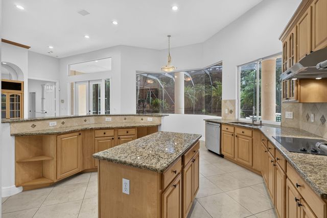 15390 EARHART Place, Wellington, FL 33414