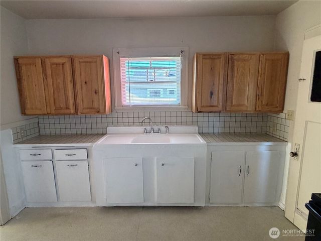 3101 Sumner Avenue, Hoquiam, WA 98550