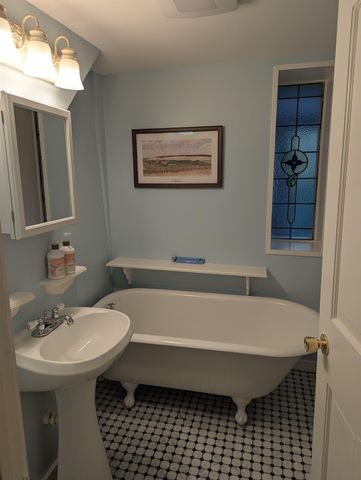 3996 Route 30, Jamaica, VT 05343