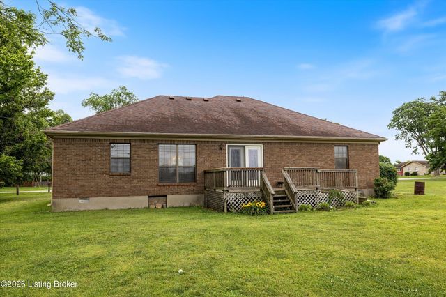 317 Centerview Dr, Shepherdsville, KY 40165