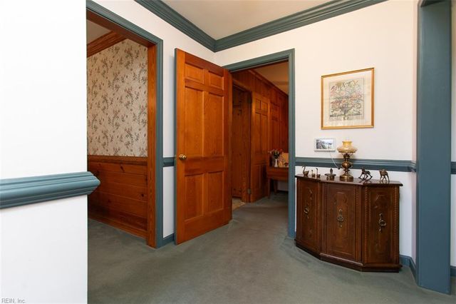 17 Walnut GRV, Newport News, VA 23606