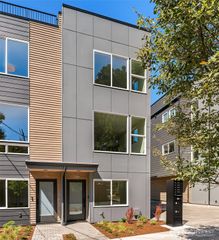 721 15th Avenue #B, Seattle, WA 98122