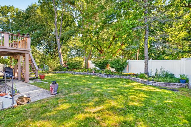 140 Saxon Drive, Mamaroneck, NY 10543
