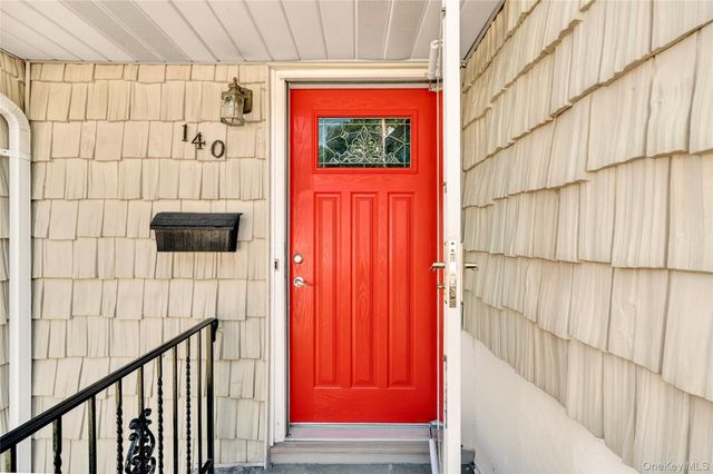 140 Saxon Drive, Mamaroneck, NY 10543